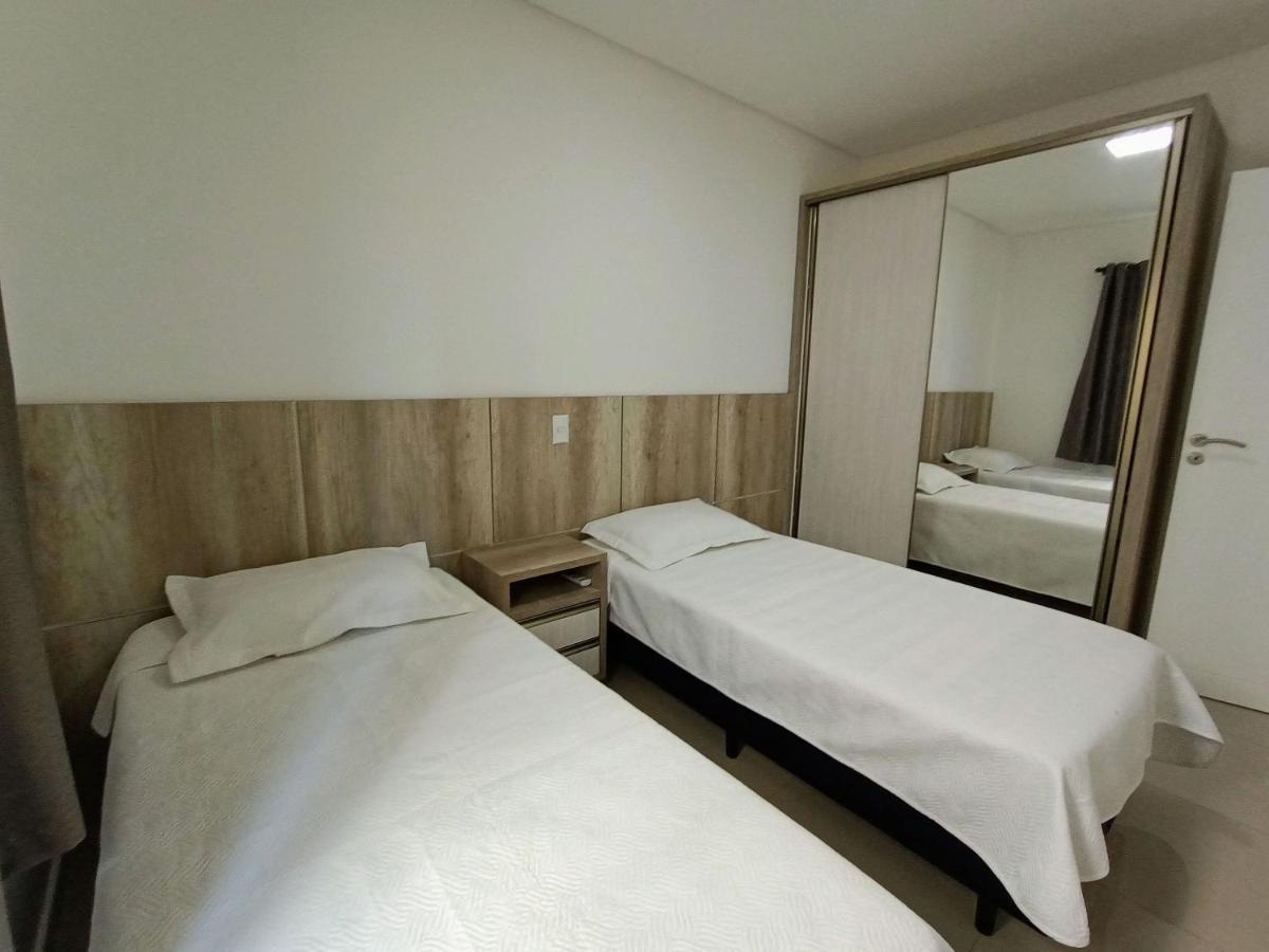 Residencial Natalia Apartment Bombinhas Bagian luar foto